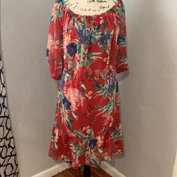 Tropical off the shoulder dress in red - Picture 5 of 8